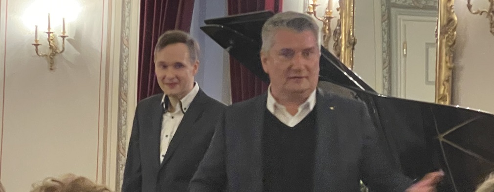 Pianist Konstantin Zvyagin (l.) und Gastgeber M. Kowalski (r)